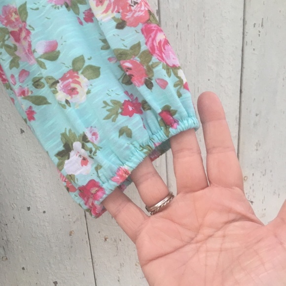 Almost Famous xxl ls floral top. NWOT - Picture 4 of 6